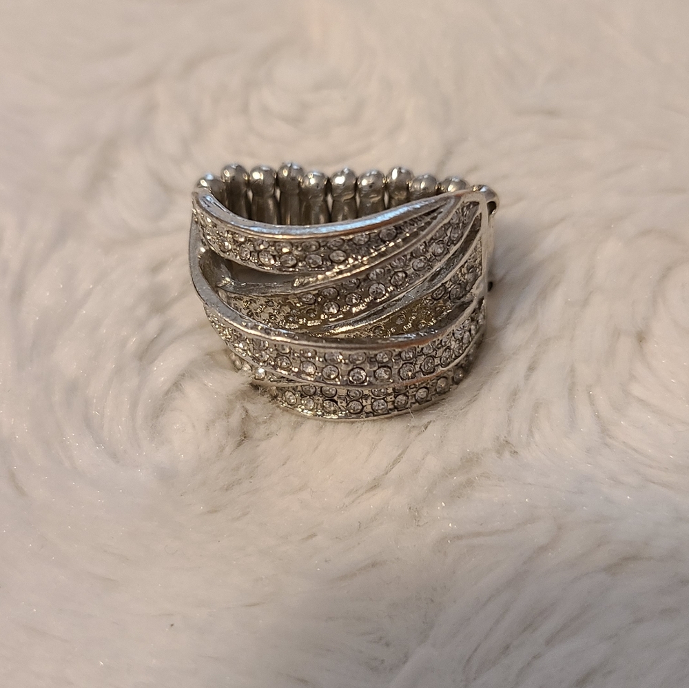 Silver Paparazzi Woman's Ring